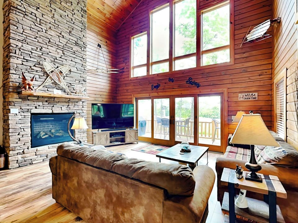 House (5 Bedrooms) | Property amenity