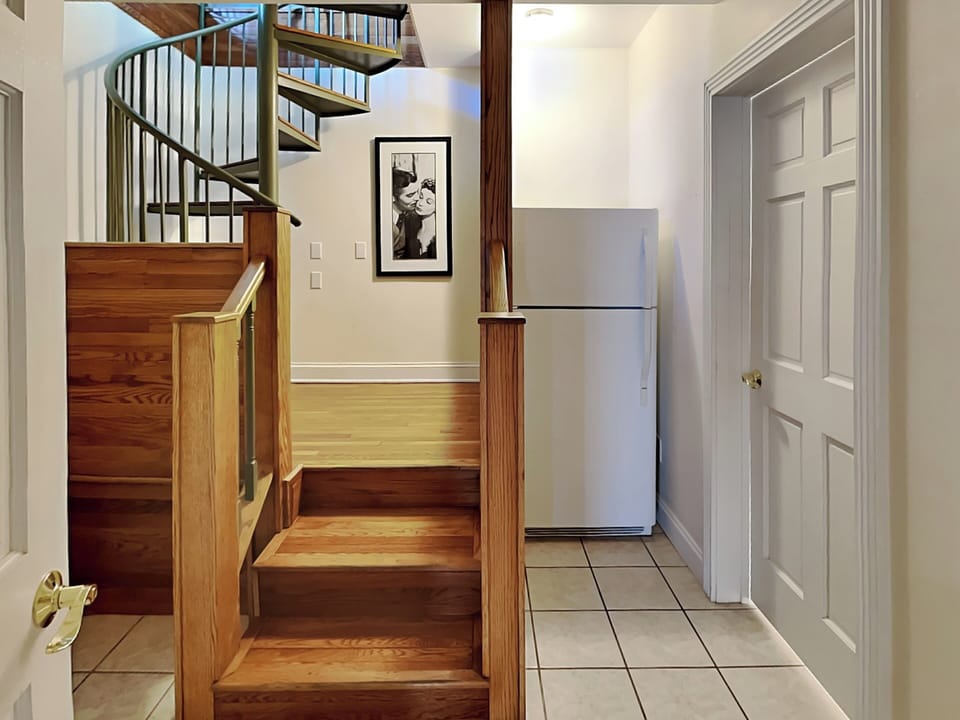 House (Multiple Bedrooms) | Property amenity