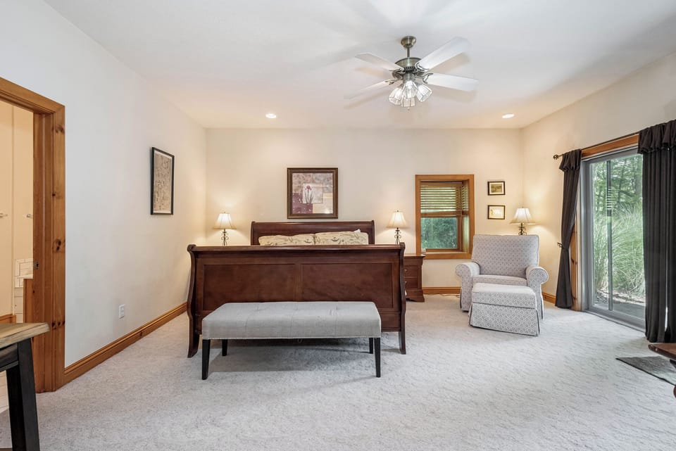 House (4 Bedrooms) | Property amenity