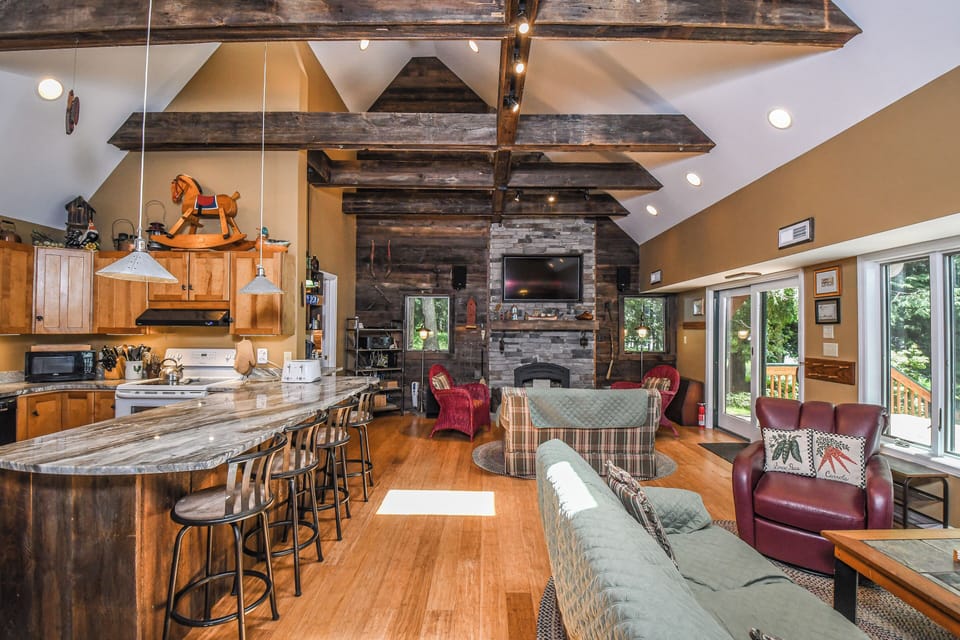 House (4 Bedrooms) | Property amenity