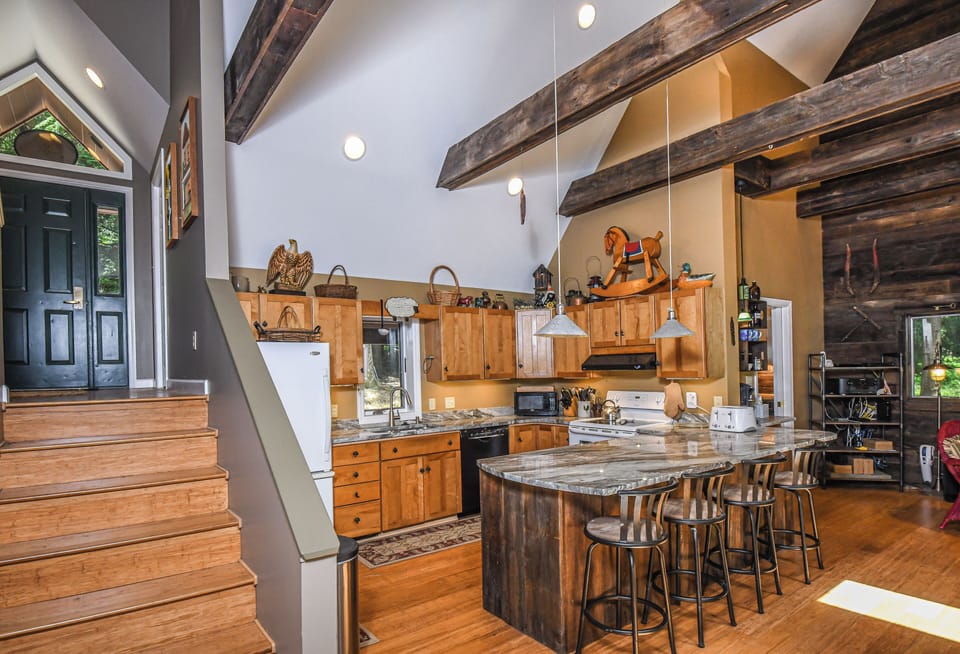 House (4 Bedrooms) | Property amenity