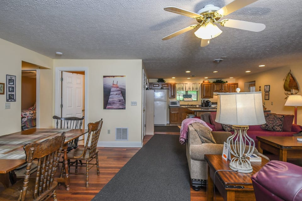 House (3 Bedrooms) | Property amenity