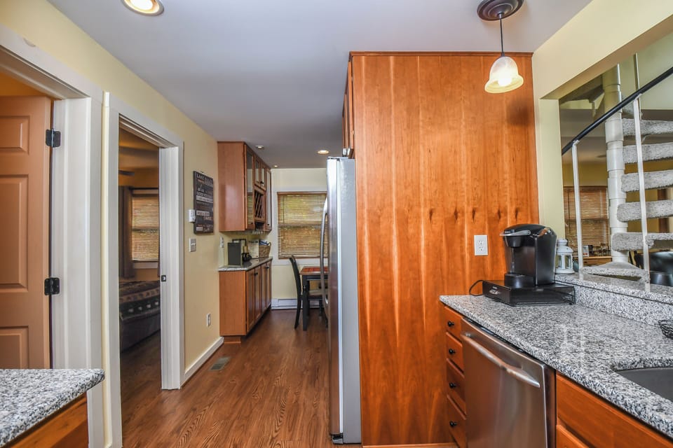 Studio (3 Bedrooms) | Property amenity