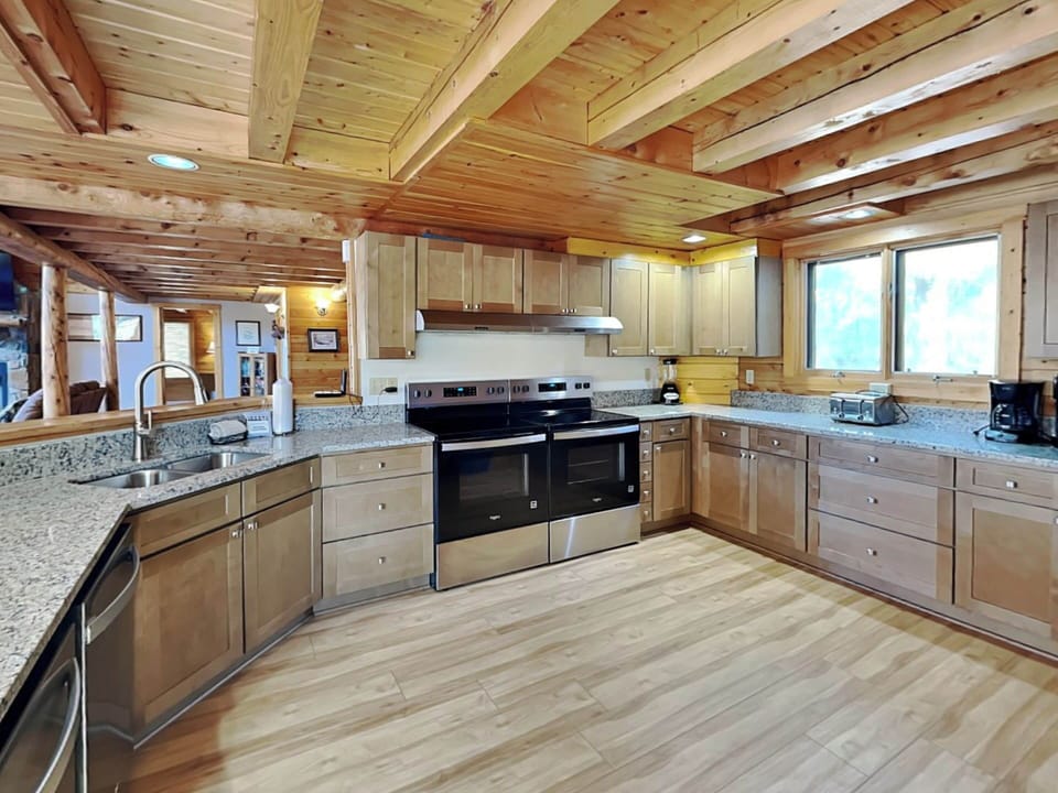 House (Multiple Bedrooms) | Property amenity