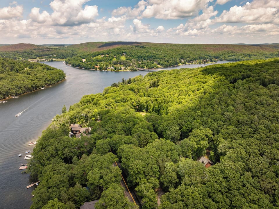 Hidden Treasure by Taylor Made Deep Creek Cottage in Deep Creek Lake