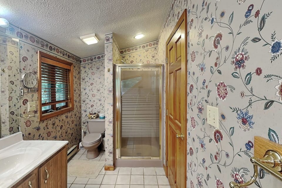 Innisfree by Taylor Made Deep Creek Cottage in Deep Creek Lake