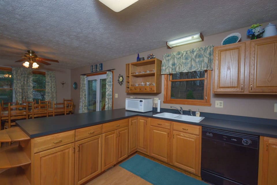 House (5 Bedrooms) | Property amenity