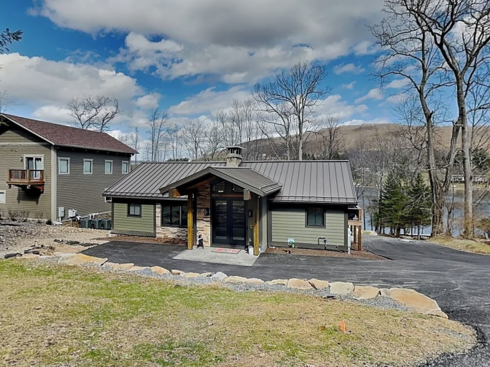 Lake Love by Taylor Made Deep Creek Cabin in McHenry