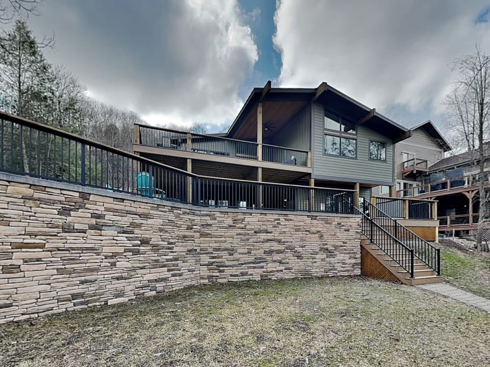 Lake Love by Taylor Made Deep Creek Cabin in McHenry