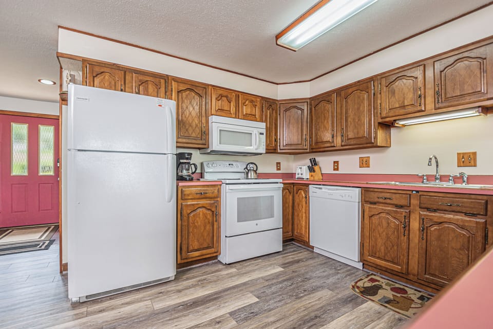 House (3 Bedrooms) | Property amenity