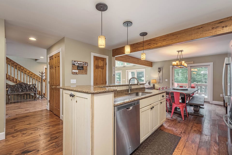 House (6 Bedrooms) | Property amenity