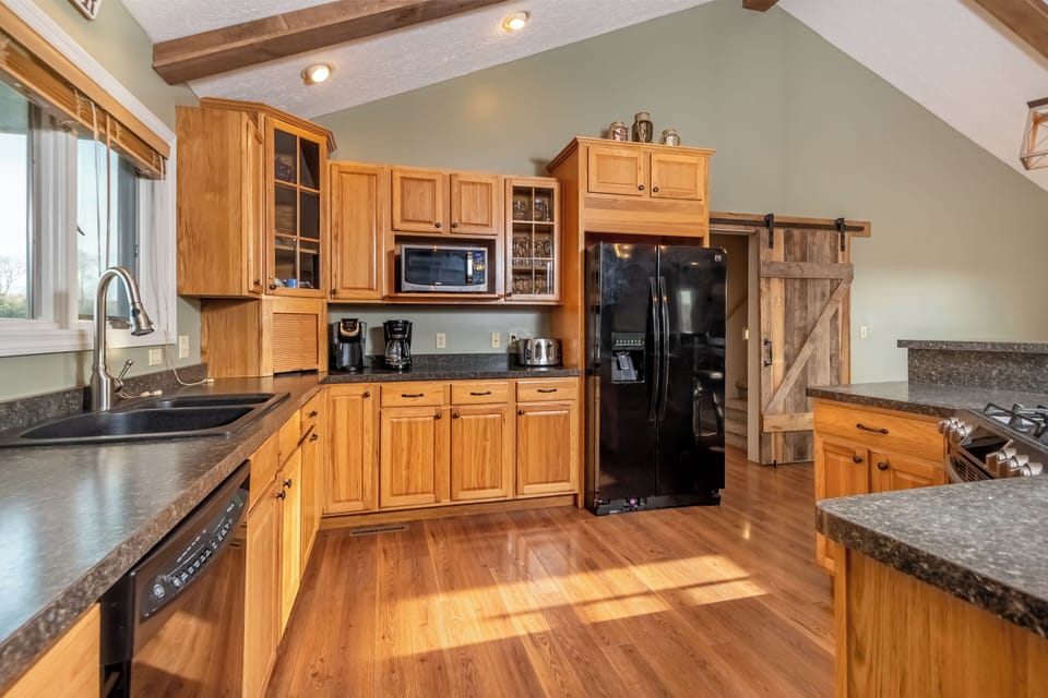 House (5 Bedrooms) | Property amenity