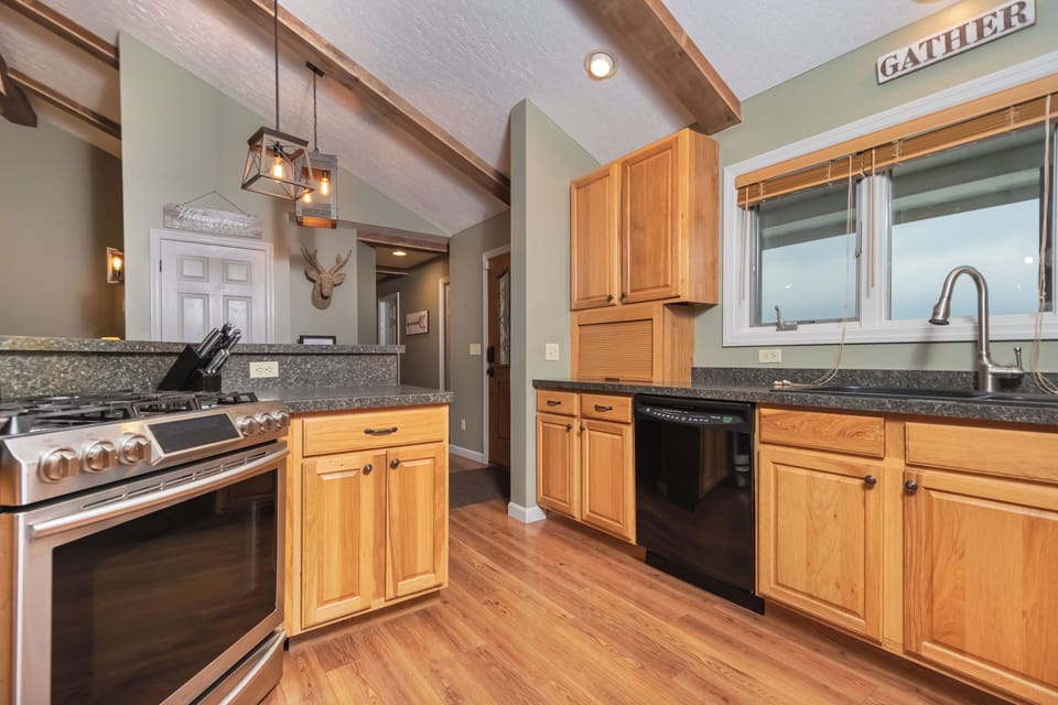 House (5 Bedrooms) | Property amenity