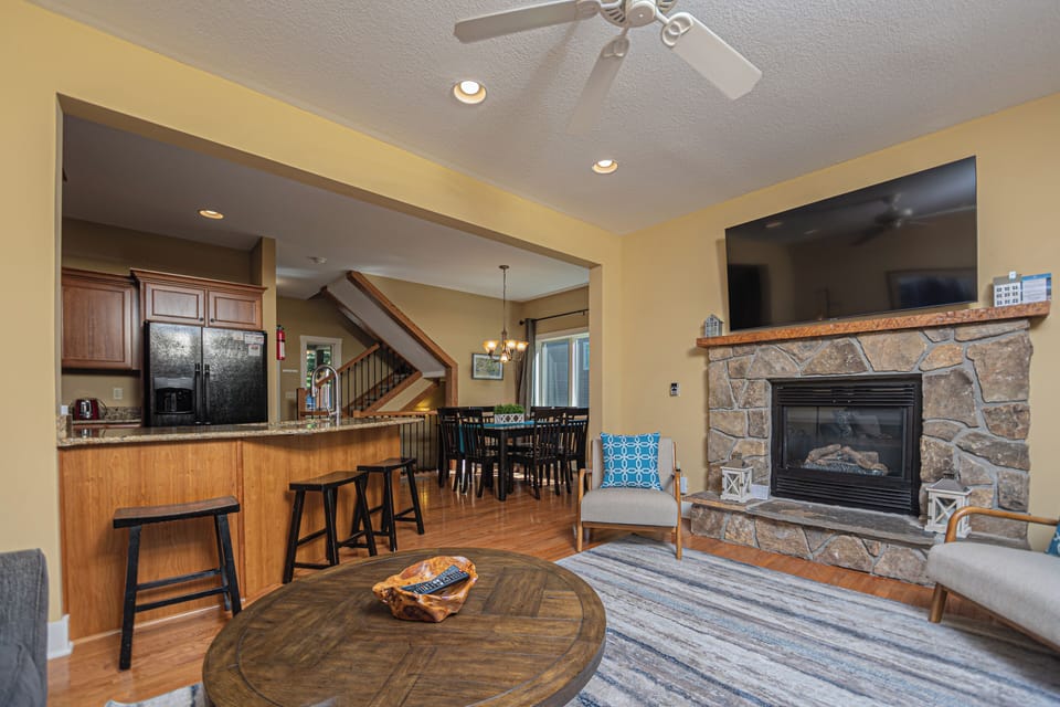 Studio (3 Bedrooms) | Property amenity