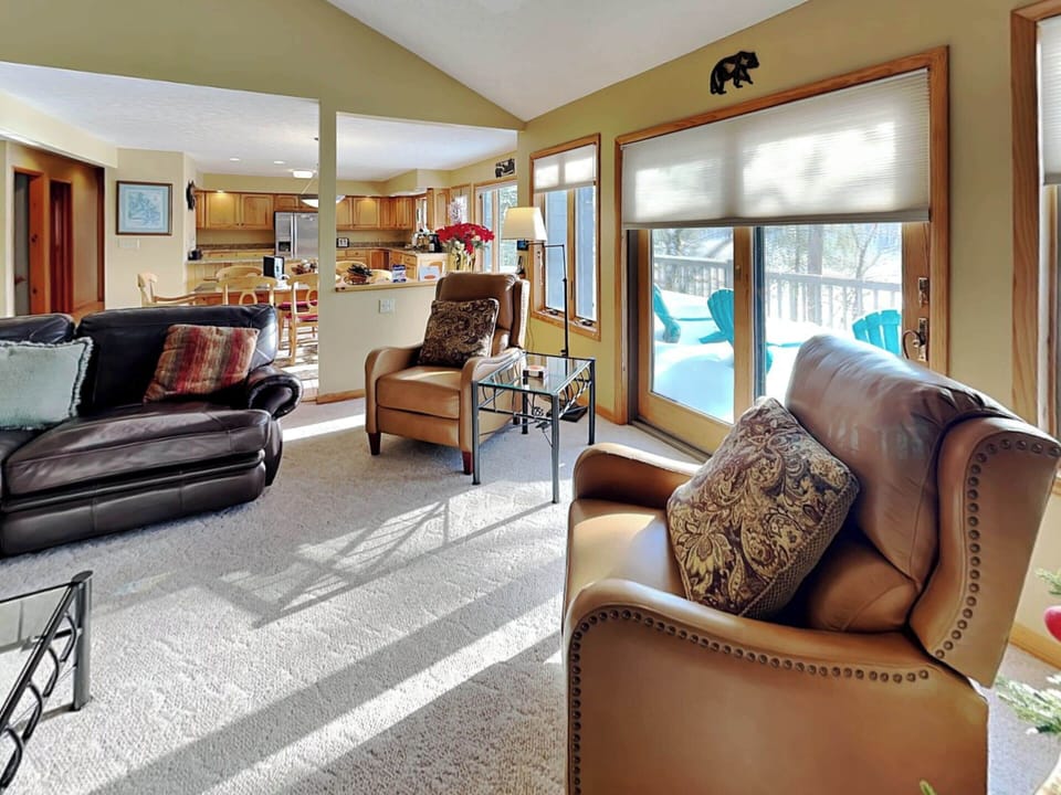 House (5 Bedrooms) | Property amenity