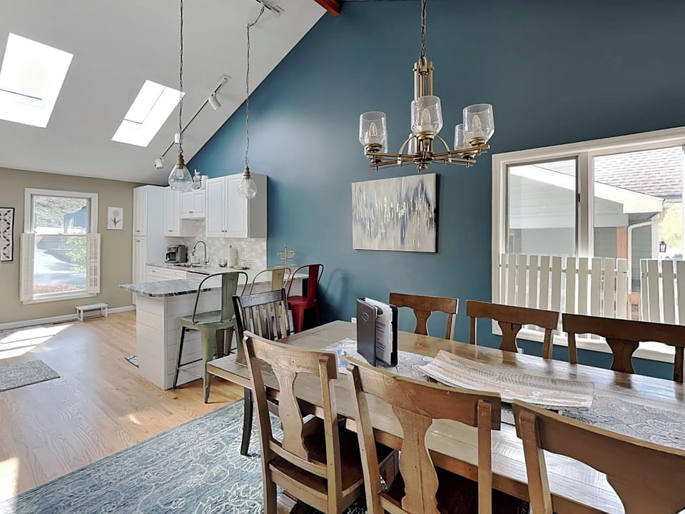 House (4 Bedrooms) | Property amenity