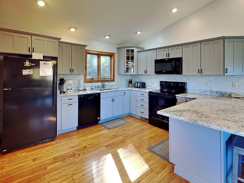 House (4 Bedrooms) | Property amenity