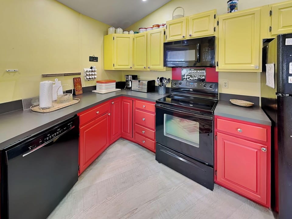 House (3 Bedrooms) | Property amenity