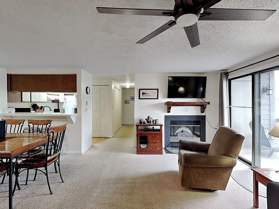 Studio (2 Bedrooms) | Property amenity