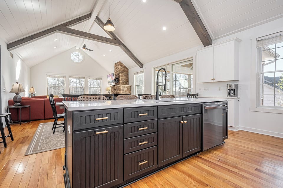 House (5 Bedrooms) | Property amenity