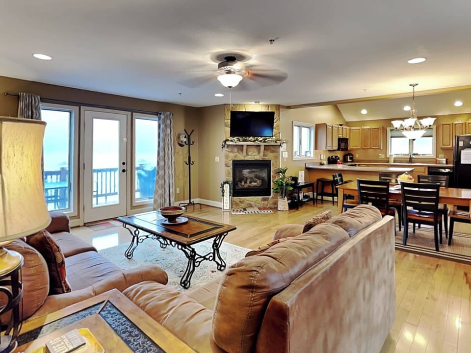 House (3 Bedrooms) | Property amenity