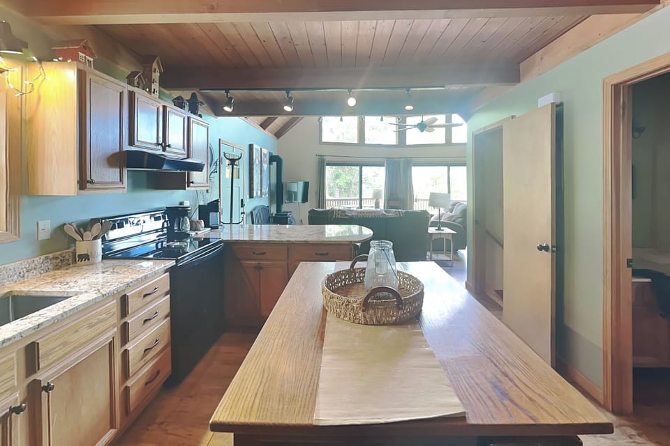 House (3 Bedrooms) | Property amenity