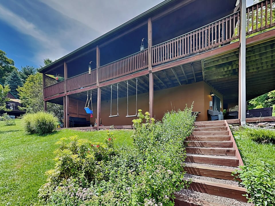House (3 Bedrooms) | Property amenity