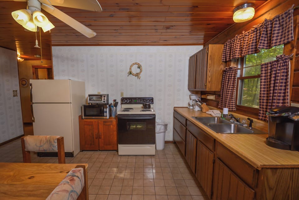 House (3 Bedrooms) | Property amenity