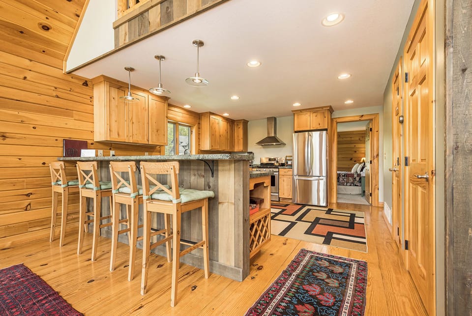 House (5 Bedrooms) | Property amenity