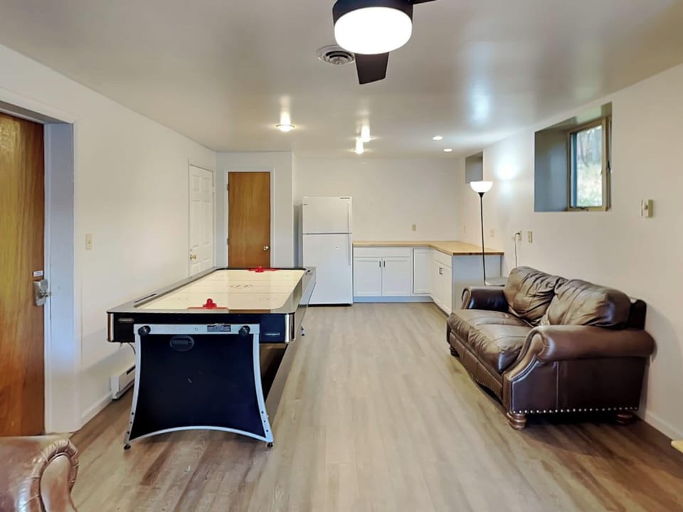 House (3 Bedrooms) | Property amenity