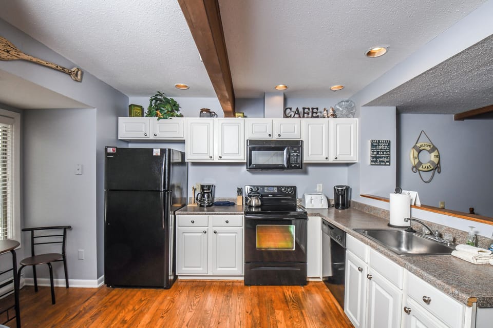 Studio (3 Bedrooms) | Property amenity