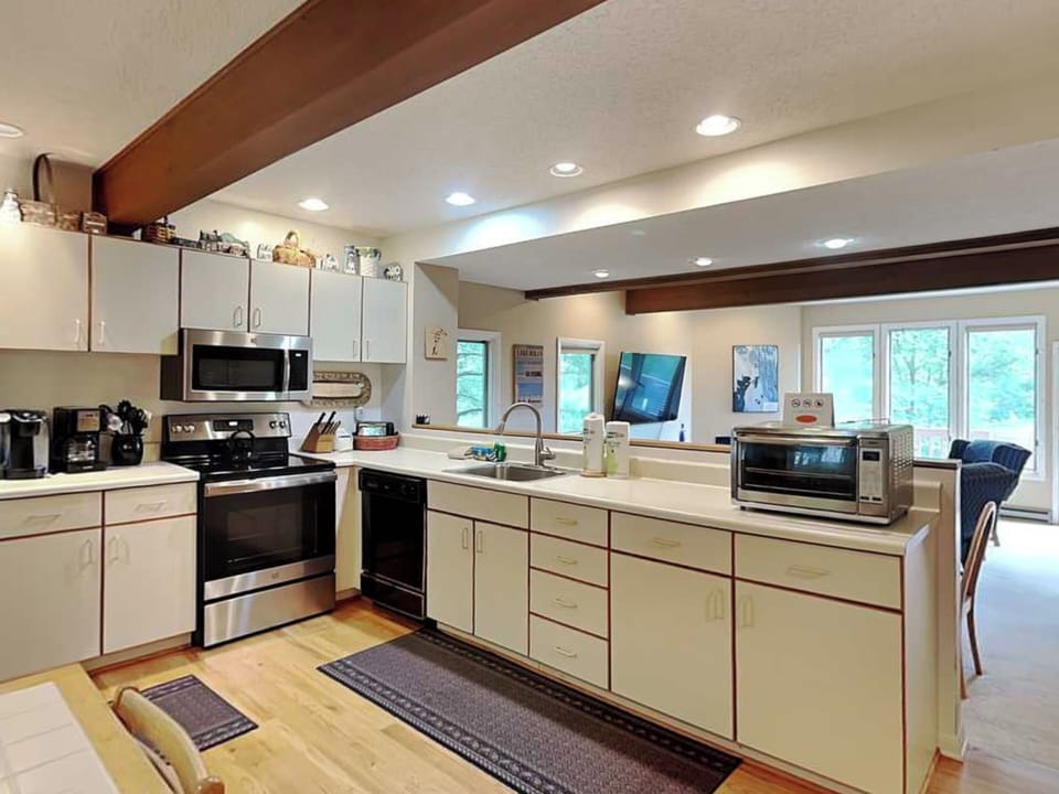 Studio (2 Bedrooms) | Property amenity