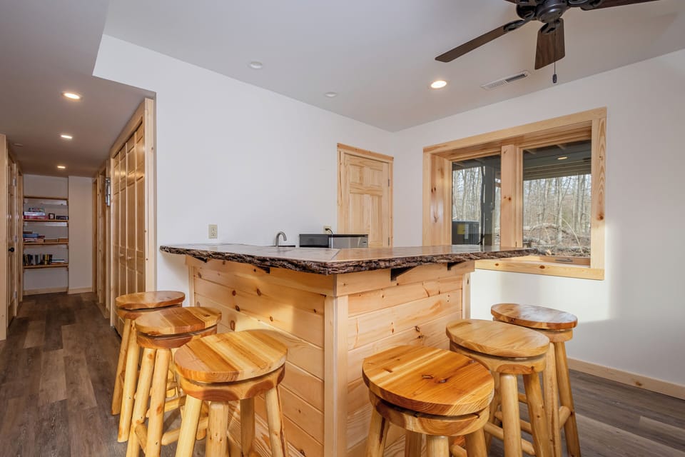 House (5 Bedrooms) | Property amenity