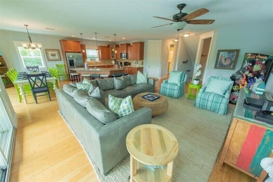 Summer House main living area- ARCADE game has been removed