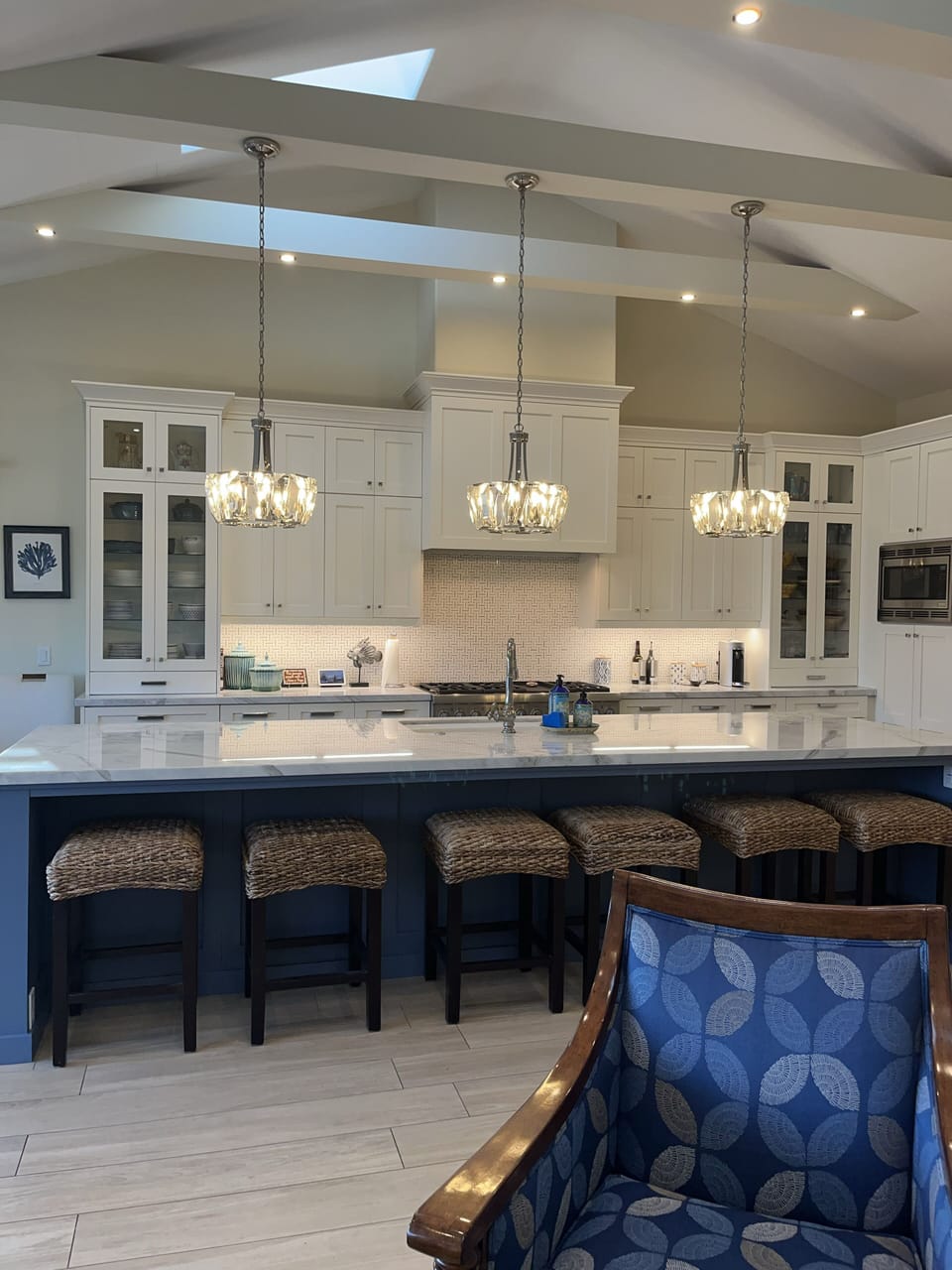 13 ft Island for large gatherings