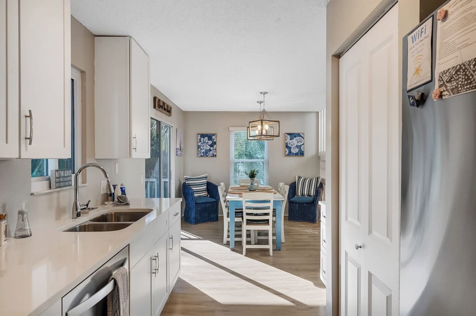 Newly remodeled kitchen just off the dining room