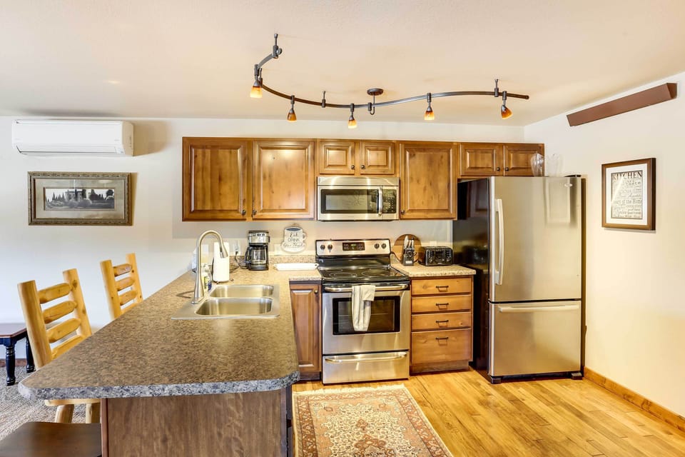Kitchen | Well-Equipped | Cooking Basics