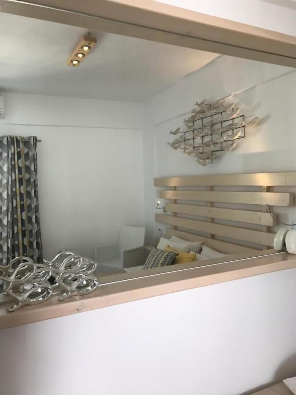 Junior Suite | In-room safe, soundproofing, iron/ironing board, free WiFi