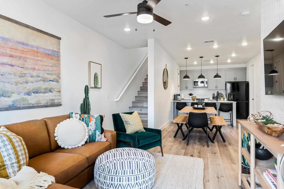 Condo, 3 Bedrooms | Living area | Smart TV