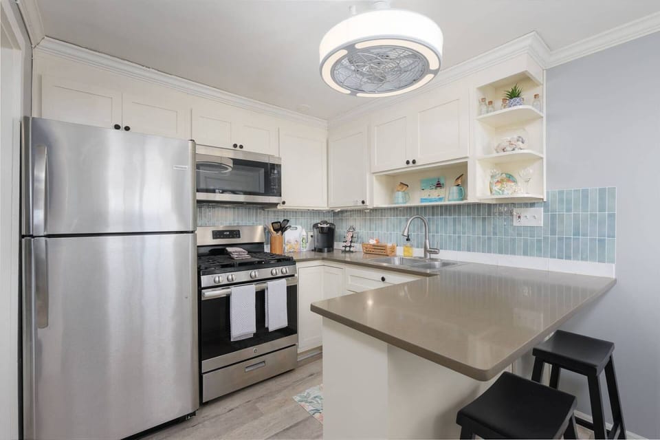 Kitchen with Counter Seating