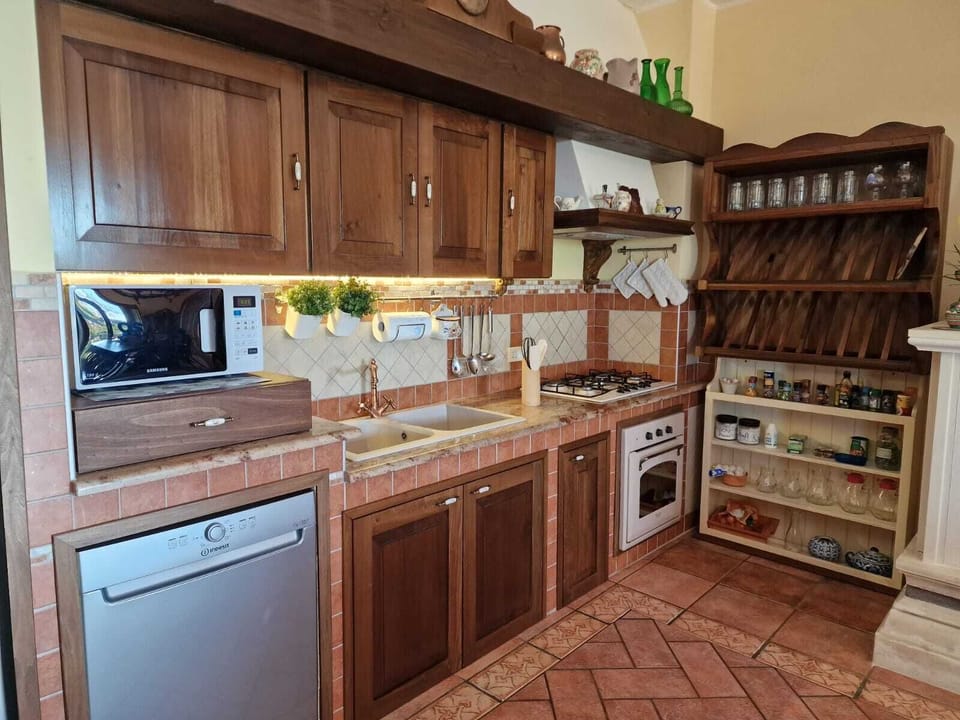 Villa, 4 Bedrooms, Smoking, Private Pool | Interior