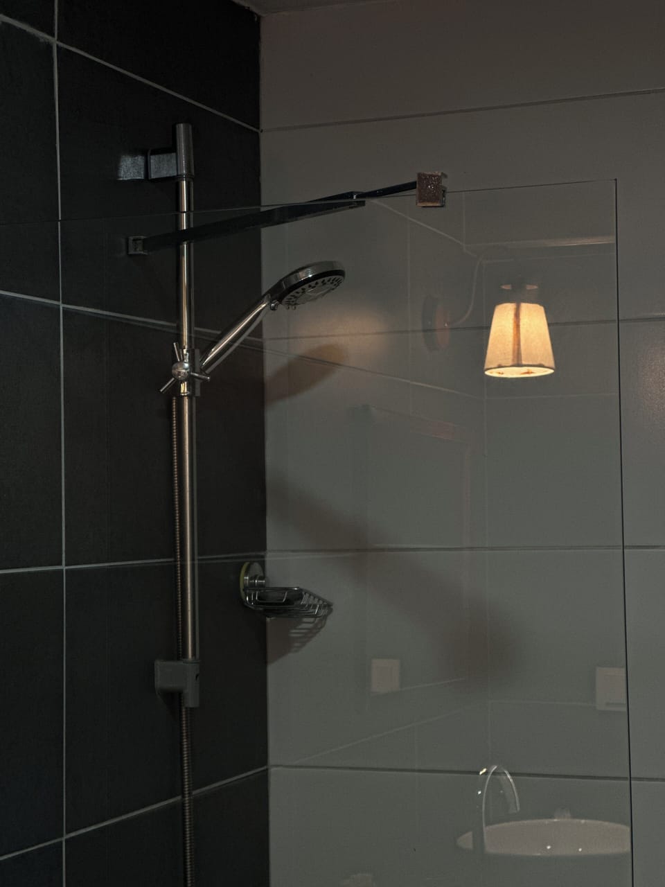 Design Triple Room | Bathroom