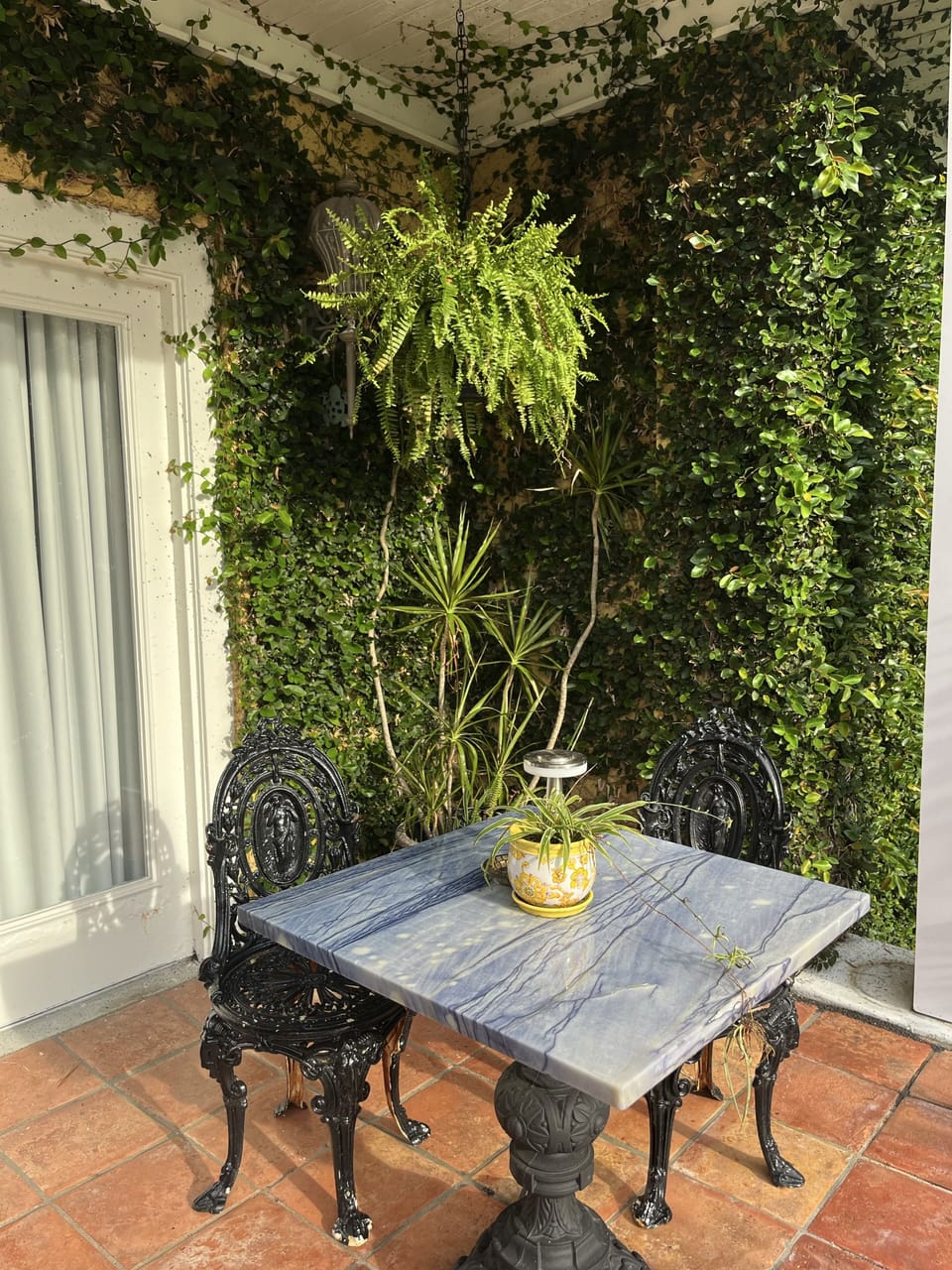 Front porch breakfast nook