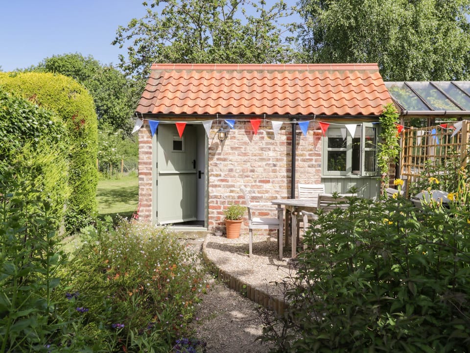 Cottage | Interior