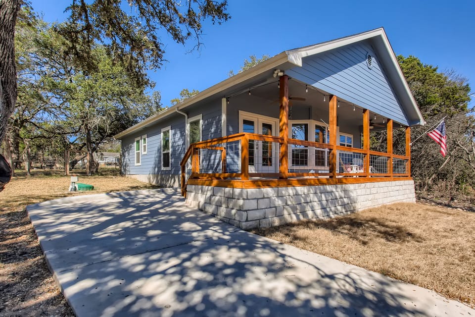 Front of home, with parking