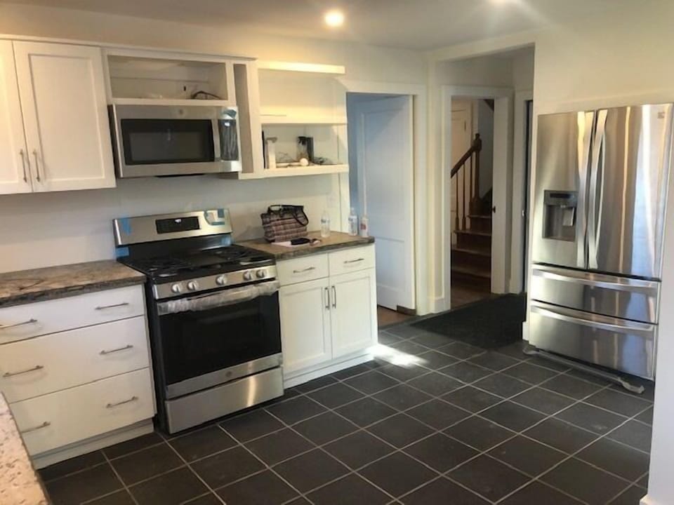 KITCHEN 1 (2)