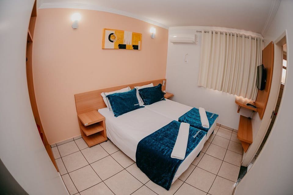 Standard Room | Free WiFi, bed sheets