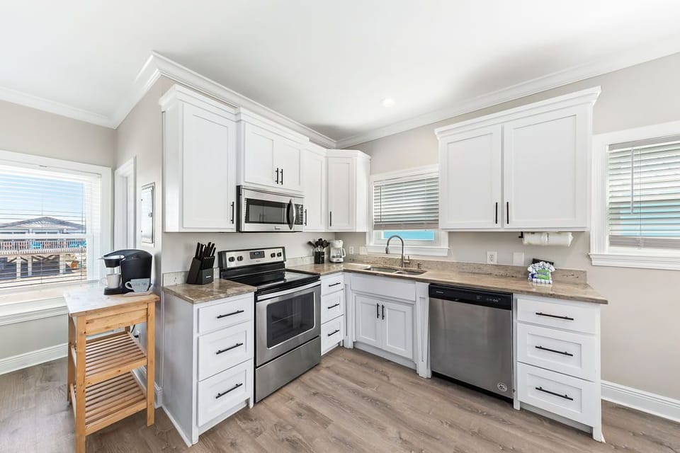Fully stocked kitchen with everything you need to make your favorite meals.