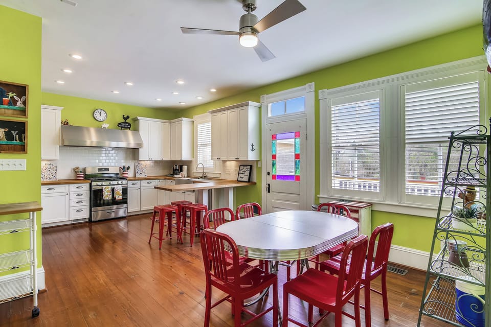 House (3 Bedrooms) | Property amenity