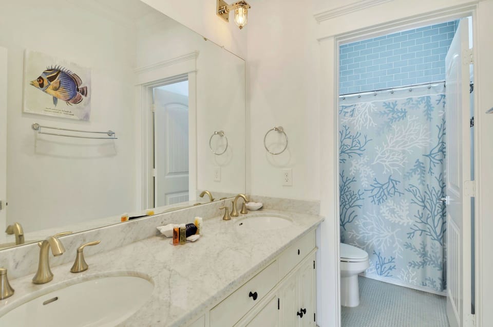 House (6 Bedrooms) | Property amenity